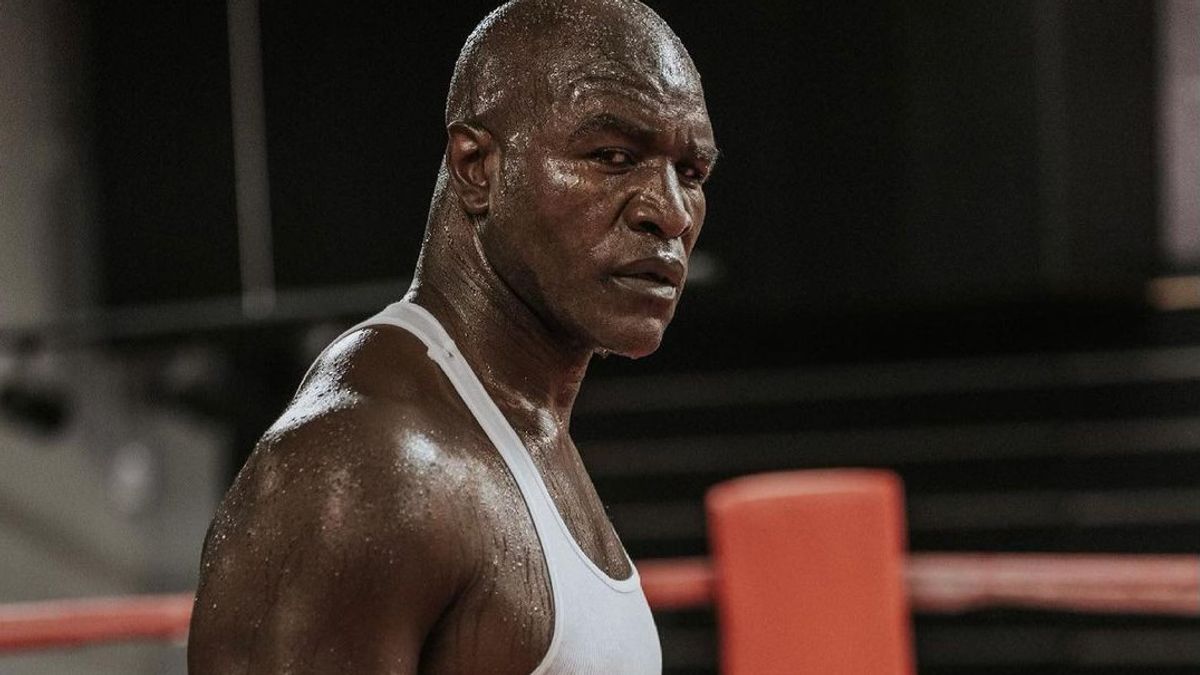 Màn trở lại của võ sĩ Evander Holyfield