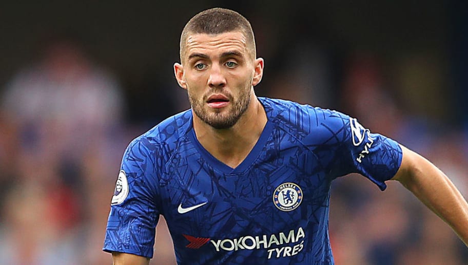 Kovacic là một trong những người giúp Chelsea đánh bại Aston Villa