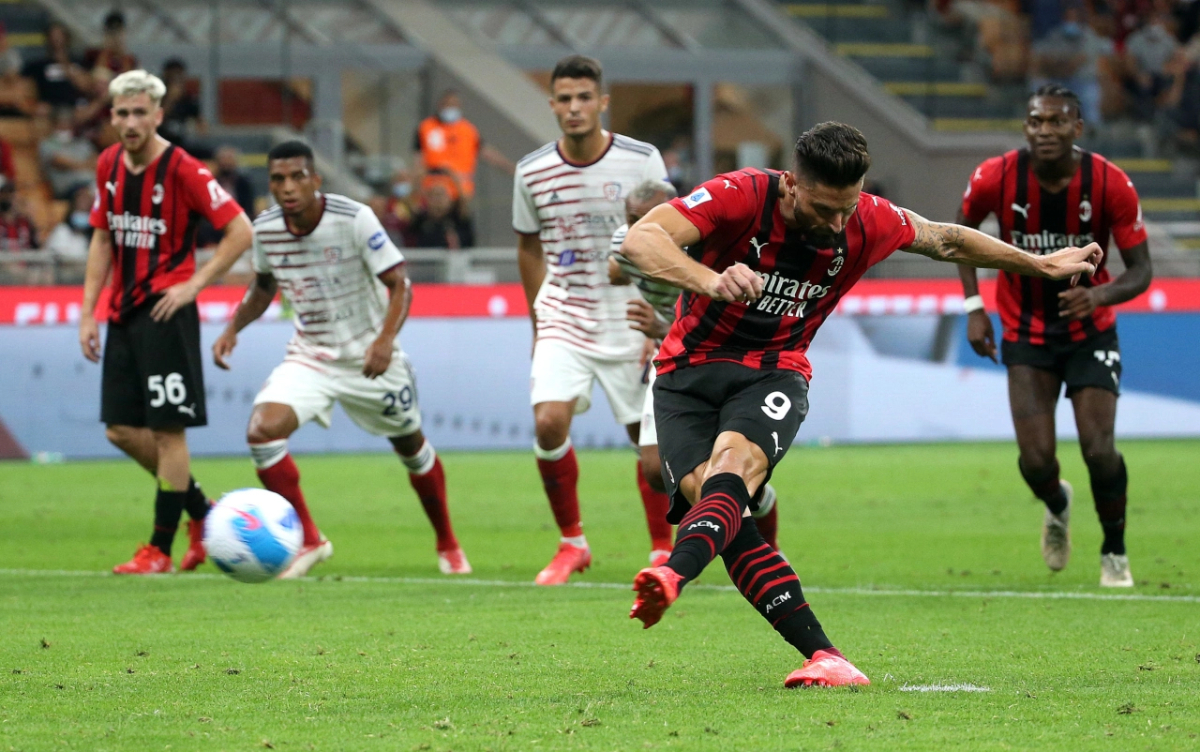 Olivier Giroud tỏa sáng trong trận đấu giữa Milan vs Caglia khi anh lặp cú đúp cho đội nhà